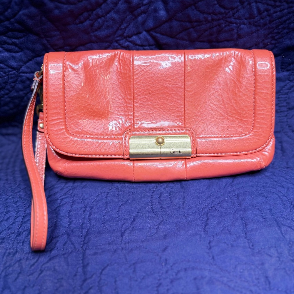 Coach Coral Pink Patent Leather Turnlock Wristlet Clutch Bag
